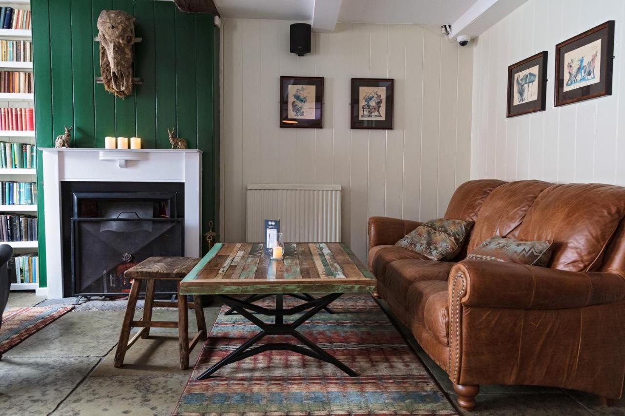 The Black Lion Hotel Little Walsingham Eksteriør bilde