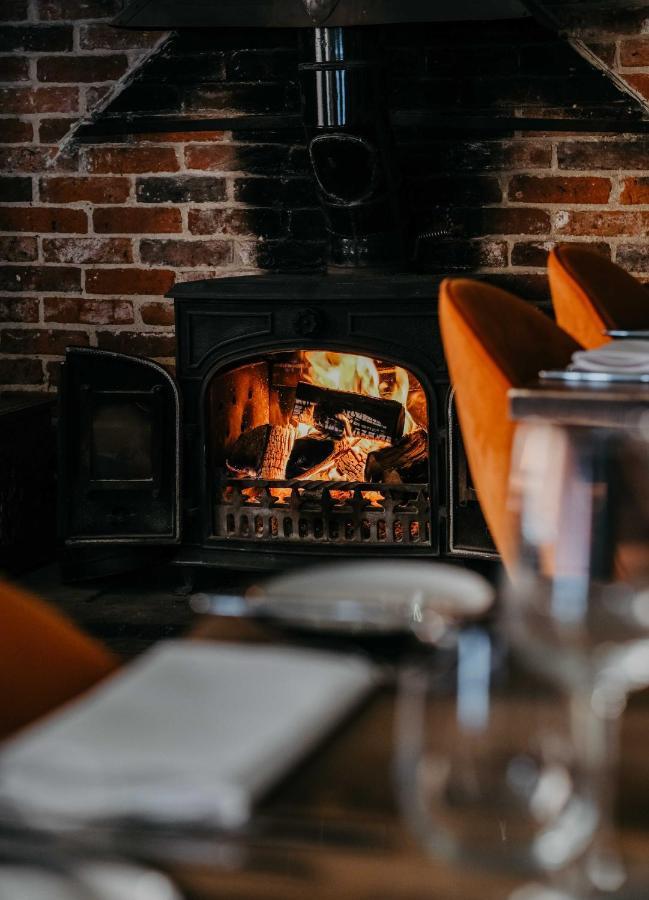 The Black Lion Hotel Little Walsingham Eksteriør bilde